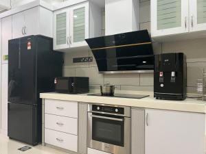 Taiping City View 3BR Condo near Lake Garden with Sunset View & Swimming Pool, Free Netflix WiFi