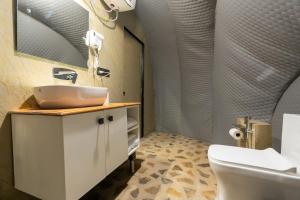 SaffronStays Prism Hill Cocoon Suite