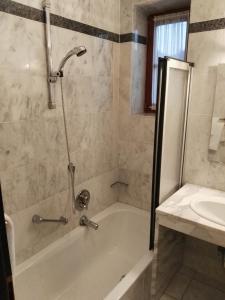 Double Room - Disability Access room in Hotel Seltenriegel