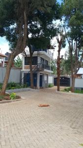 Kels Place RundaT inyTower House 2 beds, 2 guests