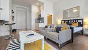 Pearl Apartment in the Center with City View