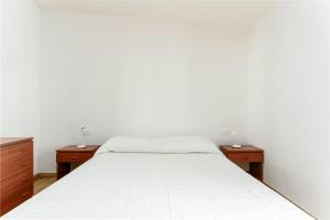 Cozy And Cool Flat img12