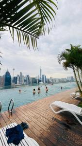 Regalia skypool8