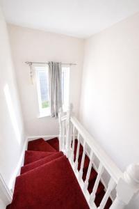 Spacious Contractor-Friendly House near NEC & Birmingham Airport