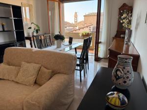 L Atelier sui Tetti, balcone panoramico in centro