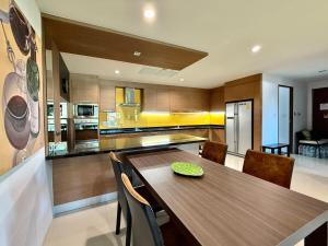 Bangtao Tropical Residence by Villacarte