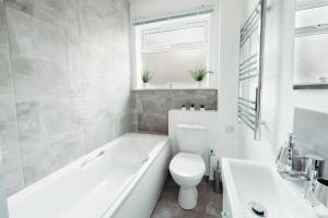 K Suites - Station Road 12