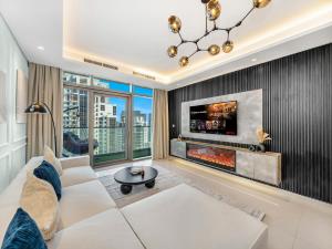Restay Homes at Paramount Midtown Hotel - Infinity pool access included