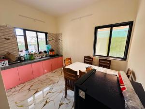 Pvt poolside 3Bhk villa at lonavala