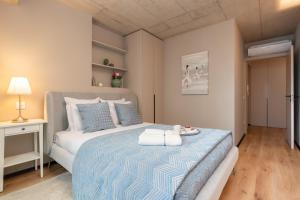 Modern & Cozy Flats with Terrace by HostWise