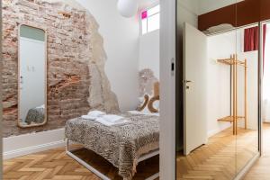 PinkyWinky OldTown by WillyWalls