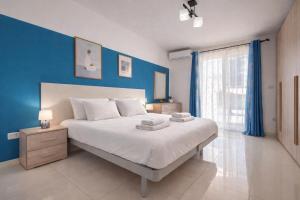 SEAVIEW Two-Bedroom Apartment Near the Beach with WiFi