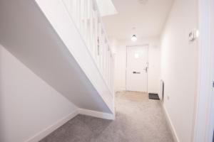 Neptune House by Guestz