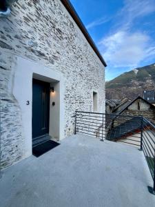 Le Vieux Bourg Apartment 3, Modern 2 bedroom Apartment