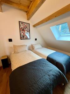 Le Vieux Bourg Apartment 4, Spacious 3 bedroom Apartment, Ski & Cycle
