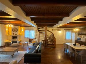 Sapanca Vi̇lla Bahce Şükriye Küçükal