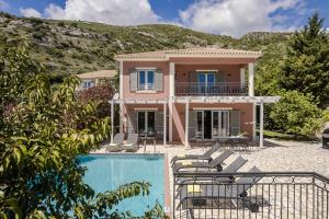 Villa Stars by Villa Select