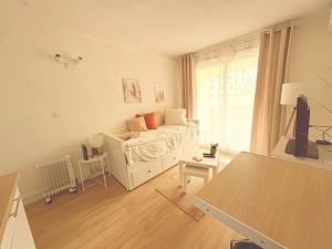 Studio avec balcon, centre-ville, clim, wifi & plage