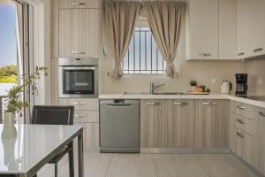 Ai Helis Beach House