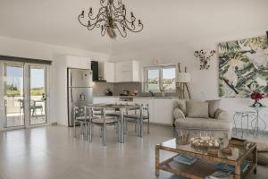 Ai Helis Summer House