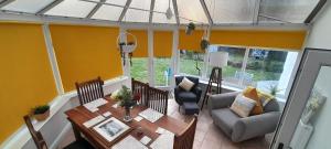 Synod Farm Cottage, 5 Person Hot Tub, Pets Welcome