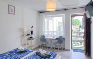 Beautiful Apartment In Leba With Wifi