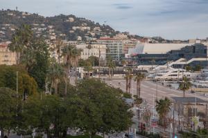 Cannes Marina by Connexion