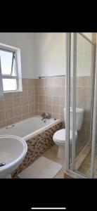 Sunset Heights, Sondela Close, Self Catering