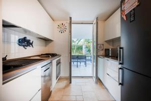 GuestHost - Villa Armida steps from the sea