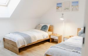 Cozy Home In Grzybowo With Wifi