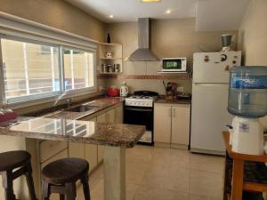 Lihuen - Casa en Mar Azul