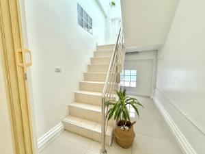 Coastal Nomad Ocean View Stay - 1 or 2 Rooms