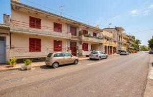 Lovely Apartment In Mascali With Wifi