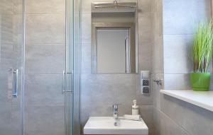 Cozy Apartment In Leba With Wifi