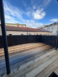 moderne 100qm Wohnung mit großzügigen Balkon für 6