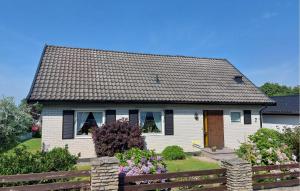 3 Bedroom Amazing Home In Förslöv