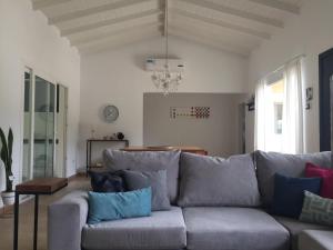 Casa con parque y pileta en Costa Esmeralda