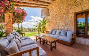 Beautiful Home In Manacor