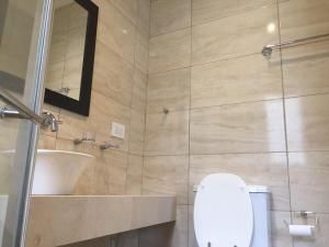 Casa con parque y pileta en Costa Esmeralda