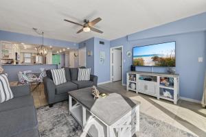 New Listing! Direct oceanfront 22 condo with huge balcony and beachfront pool