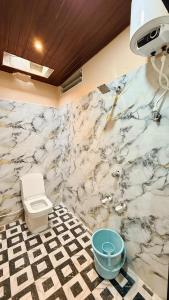 Manu Family Guest House