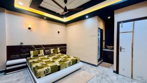 Manu Family Guest House