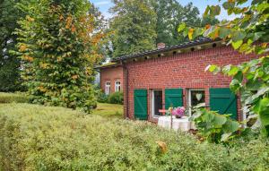 Beautiful Apartment In Wingst