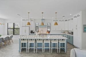 Bradenton Beach - Ocean View, Pool & Hot Tub