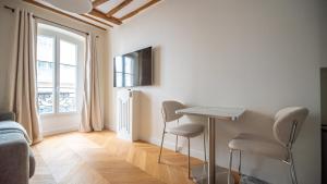 Cosy Apartment in Paris - Champs Elysées