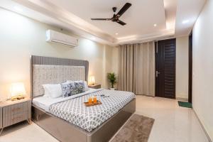 Homlee-Virasat 3BHK Flat Central DEL-Lift-Parking