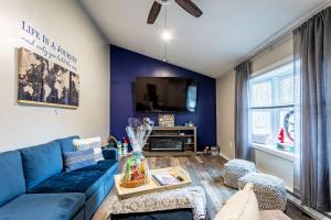 Summit Retreat Hot Tub Game Room Sauna