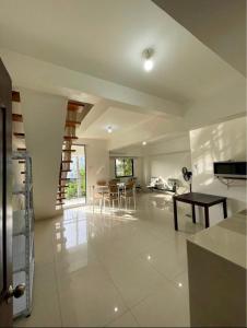 Xu simple stay with balcony