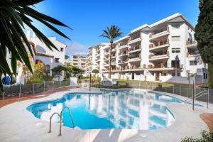 Calahonda Charm, stylish apartment with swimming pool