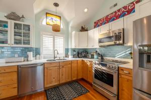 Point of View - Nags Head MP 15, Oceanfront, Ocean View, Elevator, Pool, Hot Tub, Gazebo